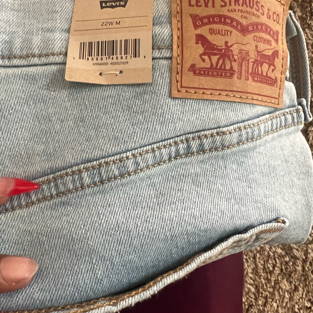 Ribcage Bootcut Levi Jeans - Picture 5 of 9